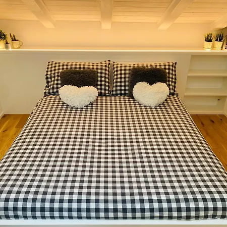 Apartament The Nest Between The Walls Como